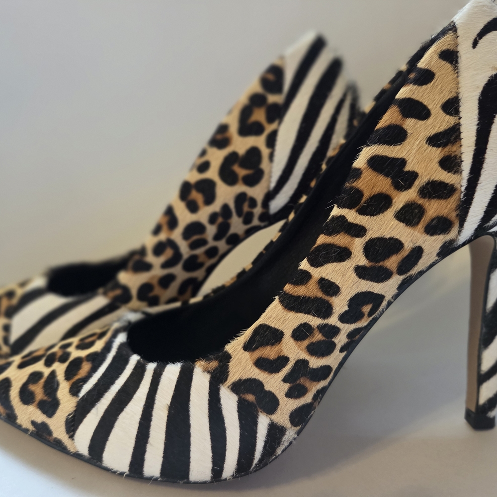 Size 6 ANIMAL PRINT                       Michael Shannon Brown and Black Heels